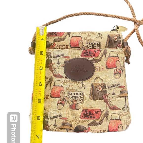 Royal tapestrie Marchand de Modes Haute Couture FRENCH TAPESTRY cross body - Picture 5 of 5